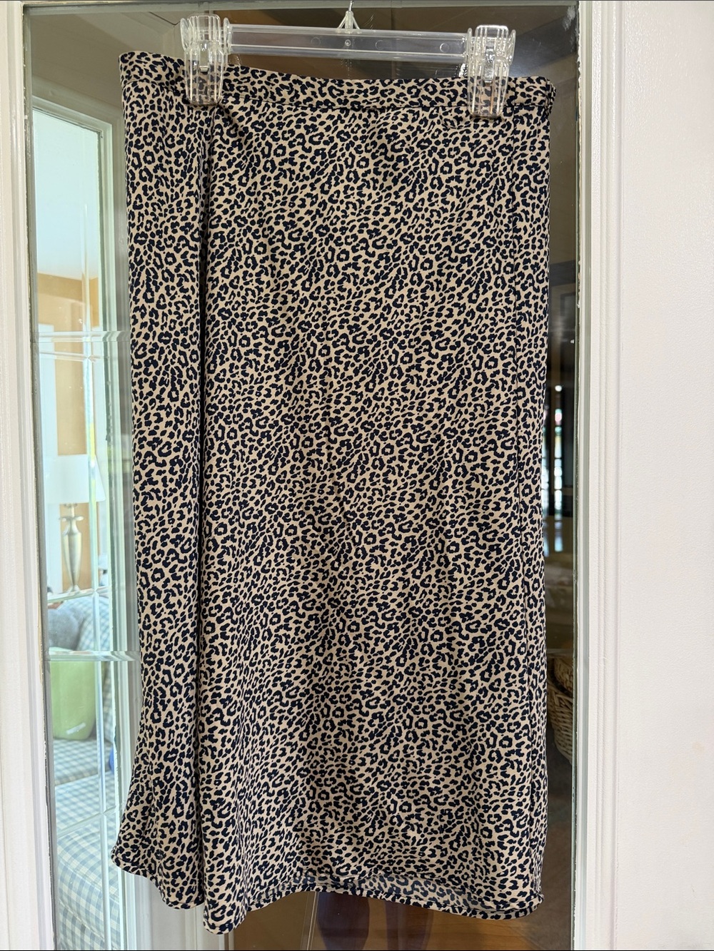 J Crew leopard print pull-on midi skirt - size large